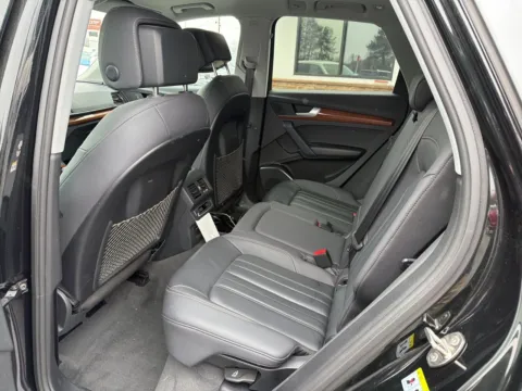 More photos of 2022 Audi Q5 45 S line Premium at Jerry Hunt Supercenter - Lexington, NC