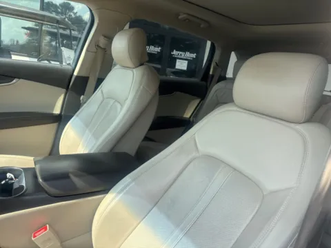 Another view of 2019 Lincoln Nautilus Reserve for sale in Lexington, NC at Jerry Hunt Supercenter - Lexington