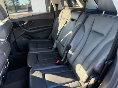 More photos of 2019 Audi Q7 55 Prestige at Jerry Hunt Supercenter - Lexington, NC
