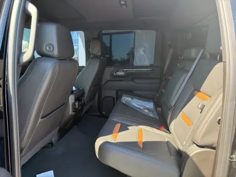 More photos of 2025 GMC Sierra 2500HD AT4 at Jerry Hunt Supercenter - Lexington, NC