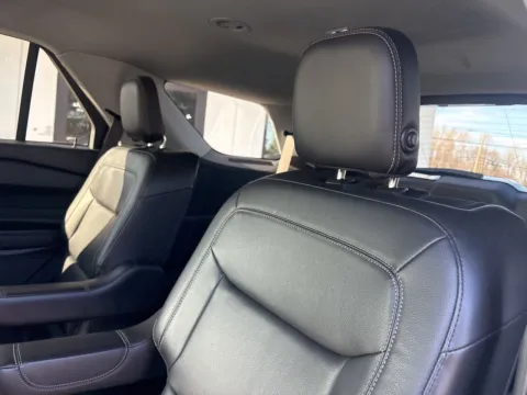More photos of 2020 Ford Explorer XLT at Jerry Hunt Supercenter - Lexington, NC