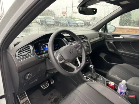 More photos of 2023 Volkswagen Tiguan 2.0T SE R-Line Black at Jerry Hunt Supercenter - Lexington, NC