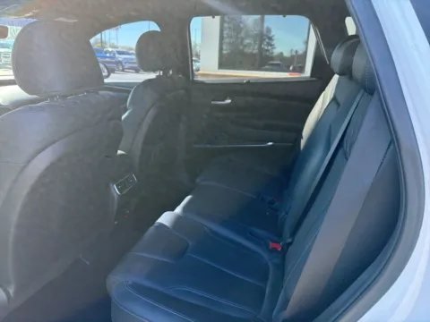 More photos of 2023 Hyundai Santa Fe Calligraphy at Jerry Hunt Supercenter - Lexington, NC