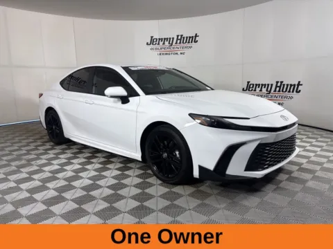More photos of 2026 Toyota Camry SE at Jerry Hunt Supercenter - Lexington, NC