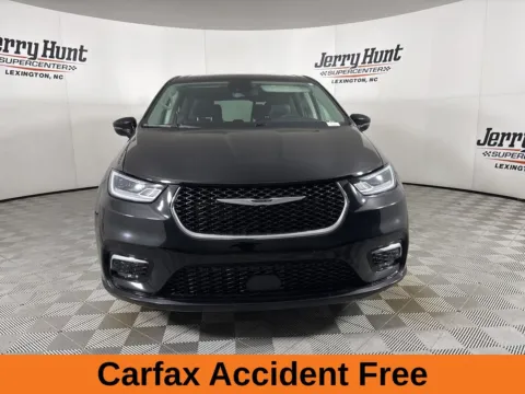 Another view of 2024 Chrysler Pacifica Limited for sale in Lexington, NC at Jerry Hunt Supercenter - Lexington