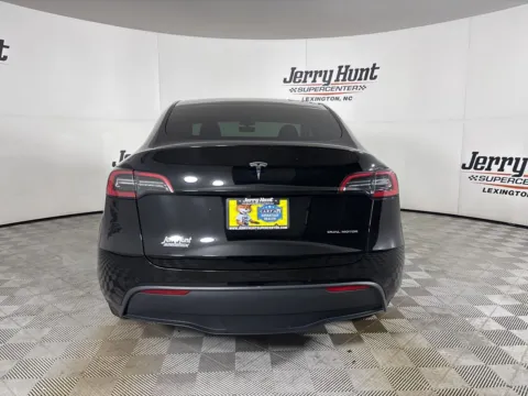More photos of 2022 Tesla Model Y Long Range at Jerry Hunt Supercenter - Lexington, NC