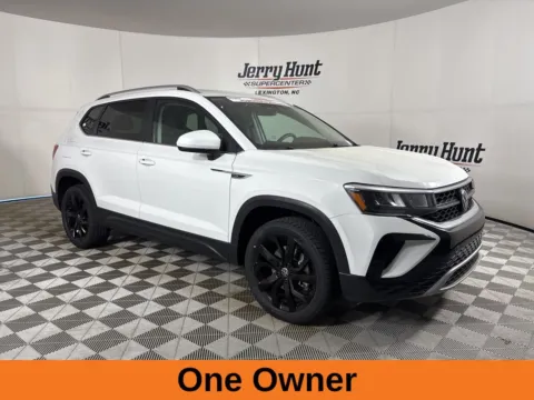 More photos of 2024 Volkswagen Taos 1.5T SE at Jerry Hunt Supercenter - Lexington, NC
