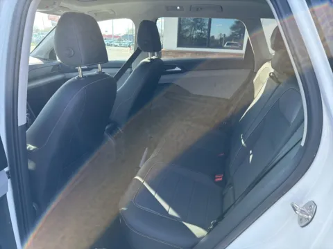 More photos of 2024 Volkswagen Taos 1.5T SE at Jerry Hunt Supercenter - Lexington, NC