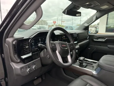 More photos of 2023 GMC Sierra 1500 SLT at Jerry Hunt Supercenter - Lexington, NC