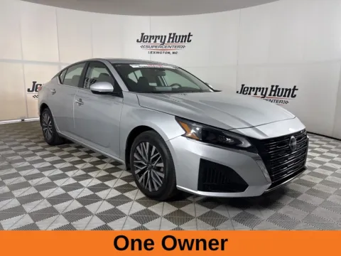 More photos of 2023 Nissan Altima 2.5 SV at Jerry Hunt Supercenter - Lexington, NC