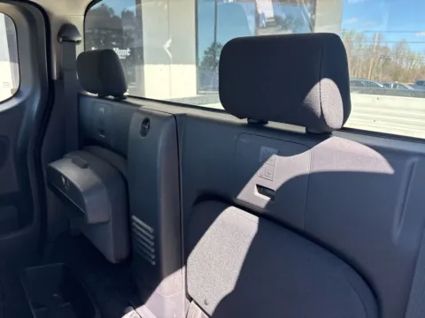 More photos of 2022 Nissan Frontier S at Jerry Hunt Supercenter - Lexington, NC