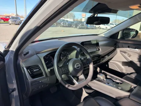 More photos of 2023 Nissan Rogue SL at Jerry Hunt Supercenter - Lexington, NC