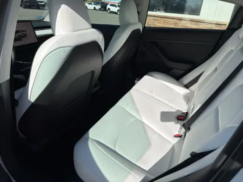 More photos of 2023 Tesla Model 3 at Jerry Hunt Supercenter - Lexington, NC