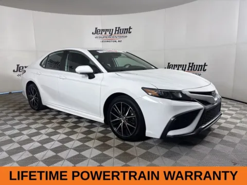 More photos of 2023 Toyota Camry SE at Jerry Hunt Supercenter - Lexington, NC