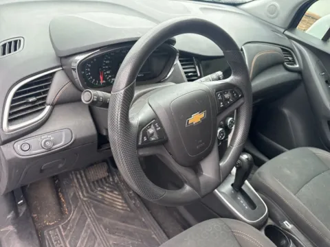 More photos of 2022 Chevrolet Trax LS at Jerry Hunt Supercenter - Lexington, NC