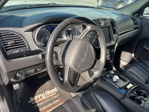More photos of 2021 Chrysler 300 S at Jerry Hunt Supercenter - Lexington, NC