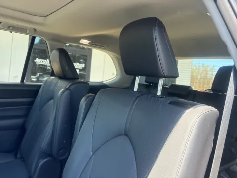 More photos of 2025 Toyota Grand Highlander Limited at Jerry Hunt Supercenter - Lexington, NC