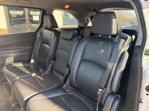 More photos of 2021 Honda Odyssey Touring at Jerry Hunt Supercenter - Lexington, NC