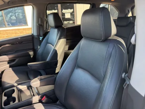 Another view of 2021 Honda Odyssey Touring for sale in Lexington, NC at Jerry Hunt Supercenter - Lexington