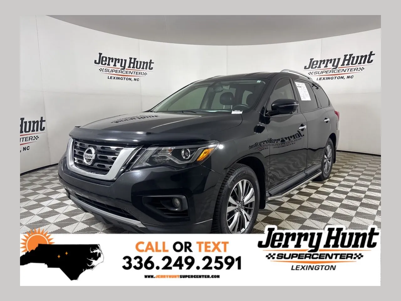 2019 Nissan Pathfinder SL
