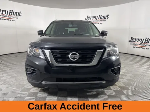 More photos of 2019 Nissan Pathfinder SL at Jerry Hunt Supercenter - Lexington, NC