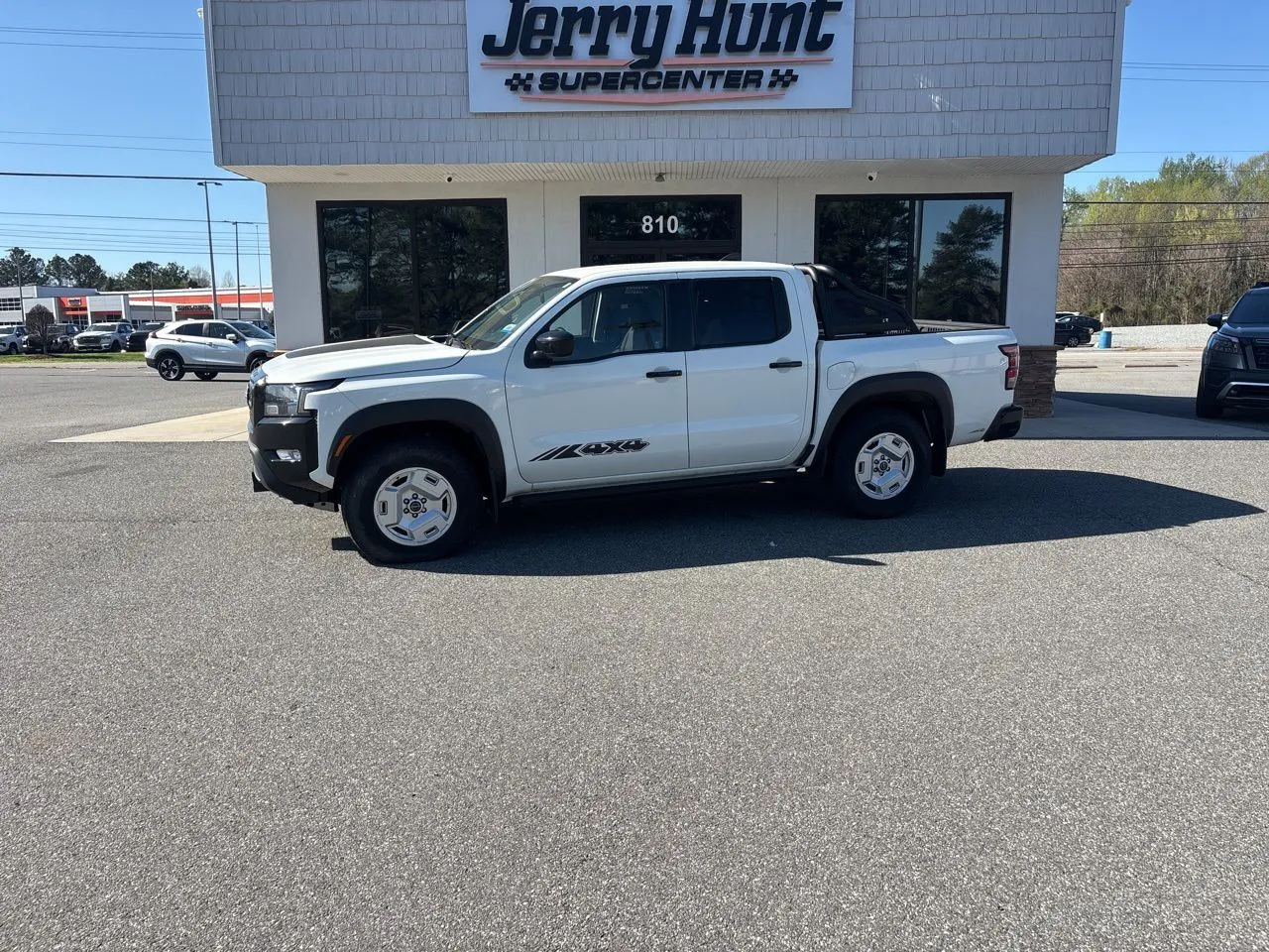 White 2024 Nissan Frontier SV for sale in Lexington, NC