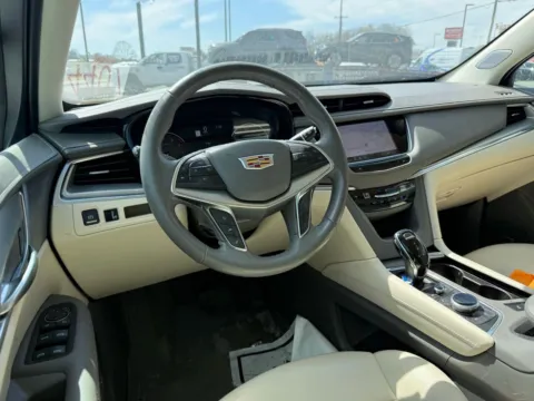 More photos of 2023 Cadillac XT5 Premium Luxury at Jerry Hunt Supercenter - Lexington, NC