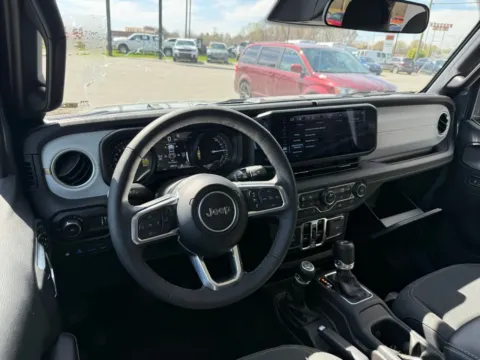 More photos of 2025 Jeep Wrangler Sahara 4xe at Jerry Hunt Supercenter - Lexington, NC