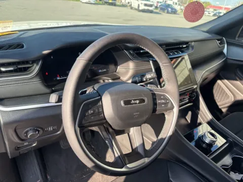 More photos of 2025 Jeep Grand Cherokee L Altitude X at Jerry Hunt Supercenter - Lexington, NC