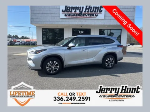 White 2025 Toyota Highlander Hybrid XLE for sale in Lexington, NC