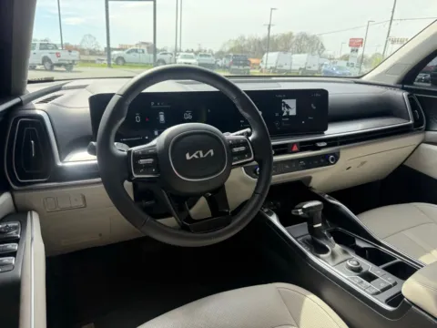 More photos of 2025 Kia Sorento S at Jerry Hunt Supercenter - Lexington, NC