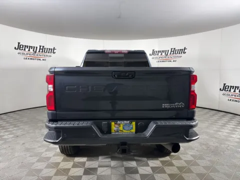 More photos of 2020 Chevrolet Silverado 3500HD High Country at Jerry Hunt Supercenter - Lexington, NC