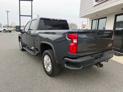 More photos of 2020 Chevrolet Silverado 3500HD High Country at Jerry Hunt Supercenter - Lexington, NC