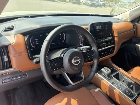 More photos of 2025 Nissan Pathfinder Platinum at Jerry Hunt Supercenter - Lexington, NC