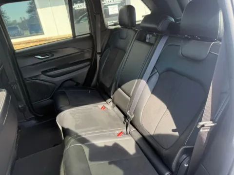 More photos of 2023 Jeep Grand Cherokee Altitude at Jerry Hunt Supercenter - Lexington, NC