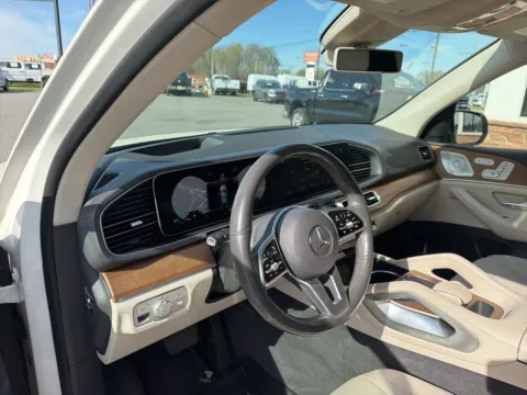 More photos of 2020 Mercedes-Benz GLE 450 at Jerry Hunt Supercenter - Lexington, NC