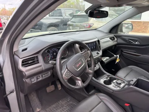 More photos of 2023 GMC Acadia AT4 at Jerry Hunt Supercenter - Lexington, NC