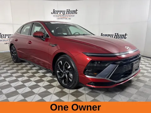 More photos of 2024 Hyundai Sonata SEL at Jerry Hunt Supercenter - Lexington, NC