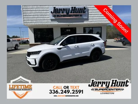 White 2023 Kia Sorento SX for sale in Lexington, NC