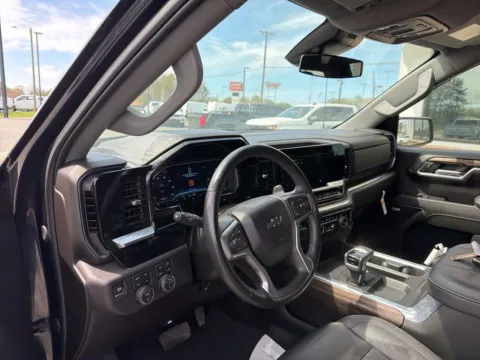 More photos of 2024 Chevrolet Silverado 1500 RST at Jerry Hunt Supercenter - Lexington, NC