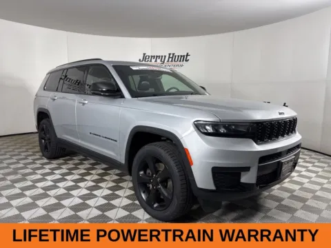 More photos of 2023 Jeep Grand Cherokee L Altitude at Jerry Hunt Supercenter - Lexington, NC