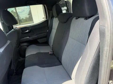 More photos of 2020 Toyota Tacoma TRD Off-Road at Jerry Hunt Supercenter - Lexington, NC