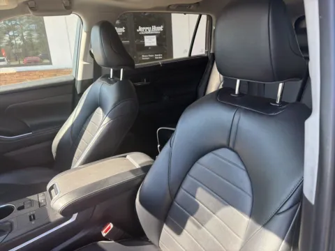 Another view of 2022 Toyota Highlander XLE for sale in Lexington, NC at Jerry Hunt Supercenter - Lexington