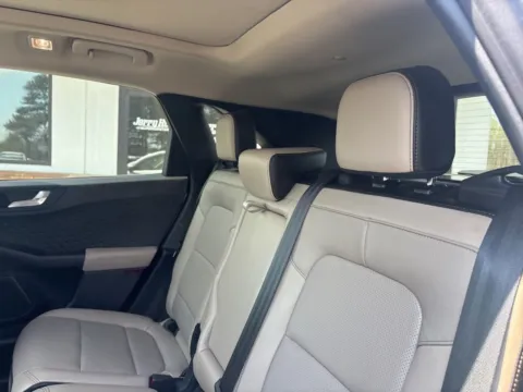 More photos of 2020 Ford Escape Titanium Hybrid at Jerry Hunt Supercenter - Lexington, NC