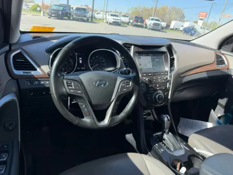 More photos of 2019 Hyundai Santa Fe XL Limited at Jerry Hunt Supercenter - Lexington, NC
