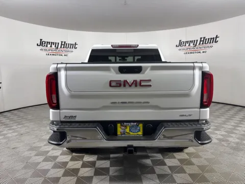 More photos of 2020 GMC Sierra 1500 SLT at Jerry Hunt Supercenter - Lexington, NC