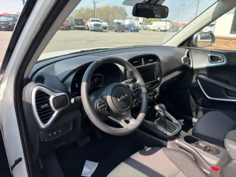 More photos of 2025 Kia Soul LX at Jerry Hunt Supercenter - Lexington, NC