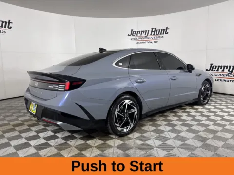 More photos of 2024 Hyundai Sonata SEL at Jerry Hunt Supercenter - Lexington, NC