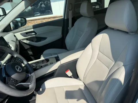 Another view of 2023 Nissan Rogue SL for sale in Lexington, NC at Jerry Hunt Supercenter - Lexington