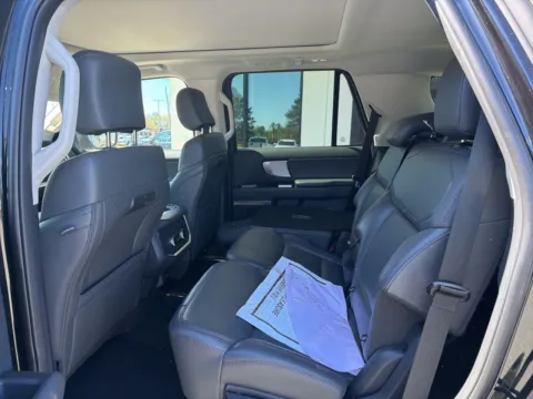 More photos of 2025 Ford Expedition Active at Jerry Hunt Supercenter - Lexington, NC